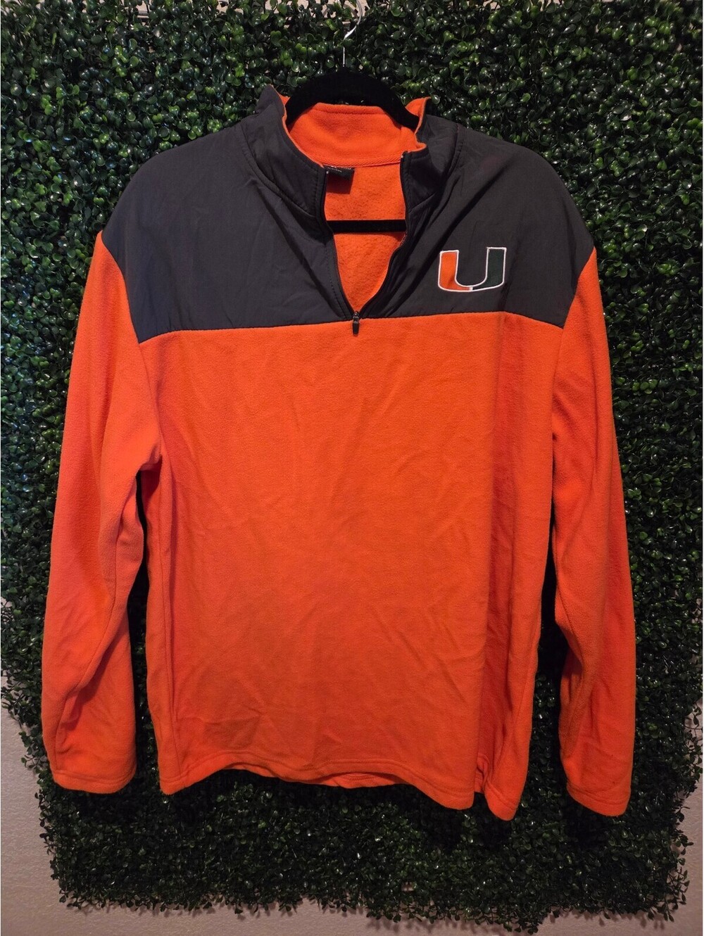 Colosseum Men's XL Hurricanes Quarter-Zip Pullover